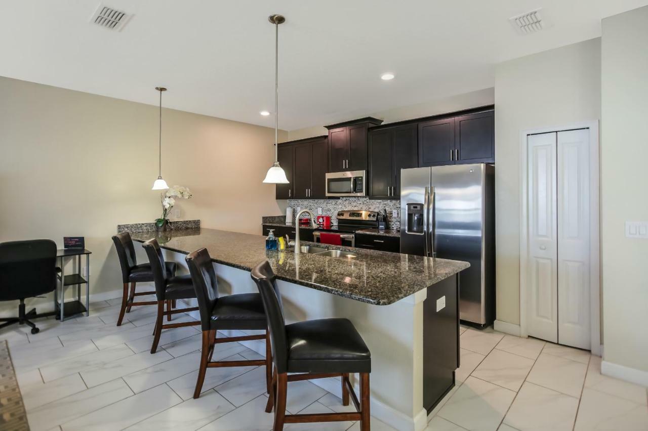 C - New 4 Bedroom Home - 5 Miles To Disney - Free Water Park - Private Pool Кіссіммі Екстер'єр фото