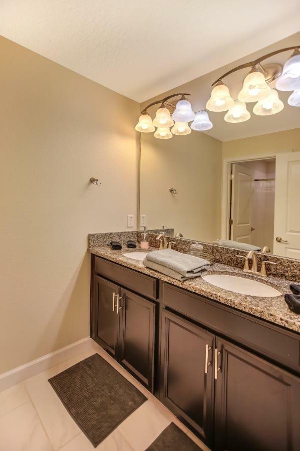 C - New 4 Bedroom Home - 5 Miles To Disney - Free Water Park - Private Pool Кіссіммі Екстер'єр фото