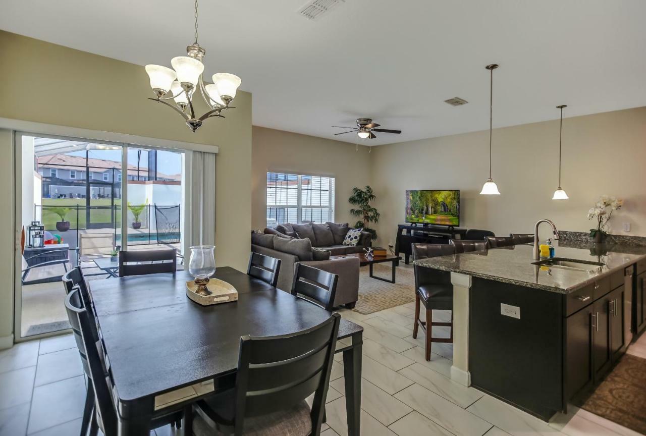 C - New 4 Bedroom Home - 5 Miles To Disney - Free Water Park - Private Pool Кіссіммі Екстер'єр фото